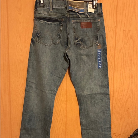 Wrangler Men's Classic Blue Straight Jeans - Picture 3 of 5